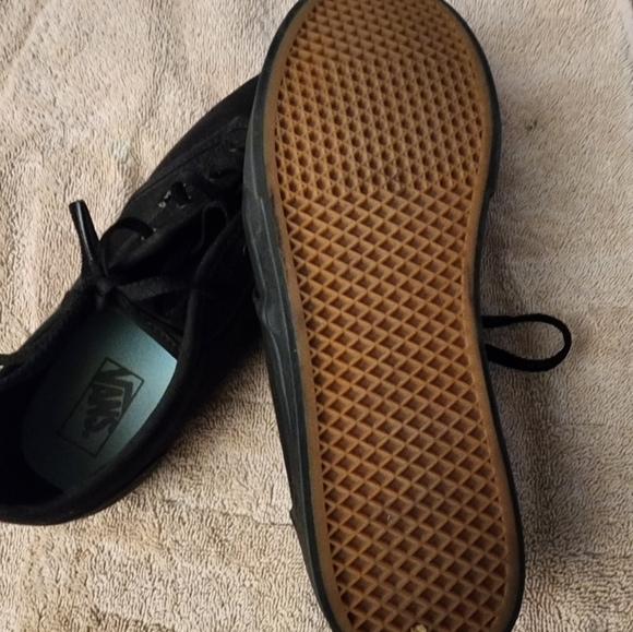 Vans black shoes - Picture 2 of 3